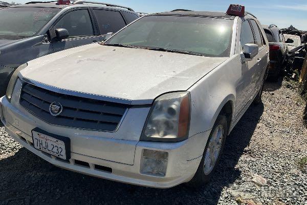 Photo of 2004 Cadillac SRX