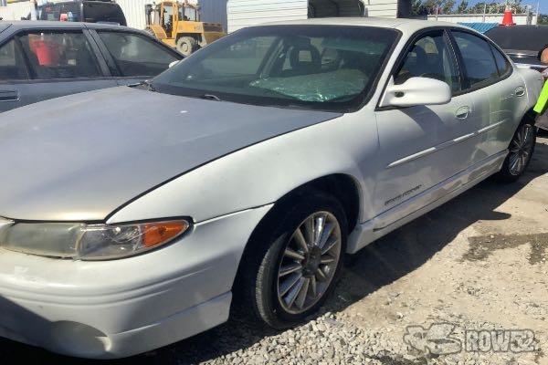 Photo of 2001 Pontiac Grand Prix
