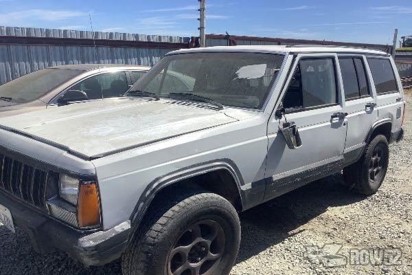 Photo of 1990 Jeep Cherokee