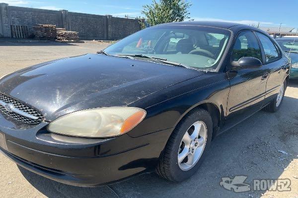 Photo of 2000 Ford Taurus