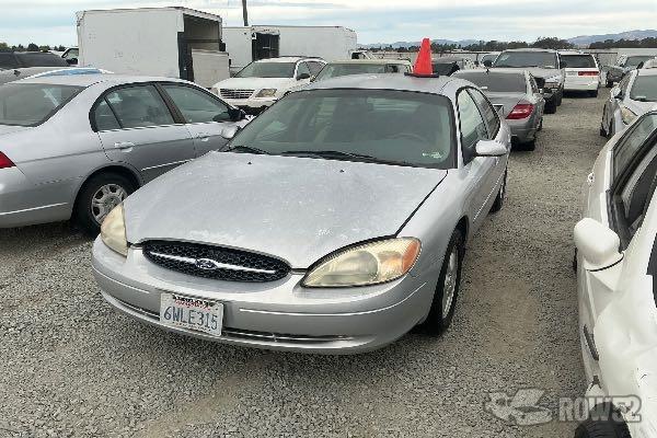 Photo of 2000 Ford Taurus