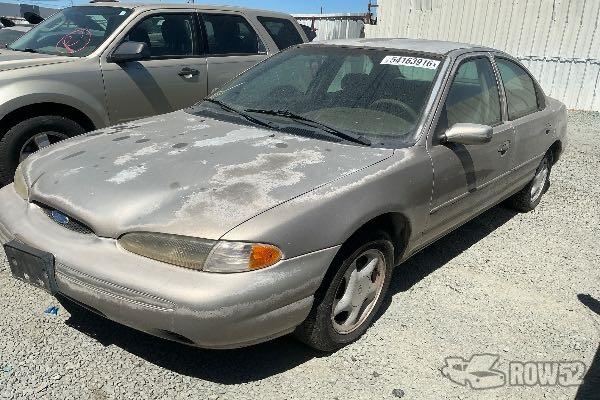 Photo of 1996 Ford Contour