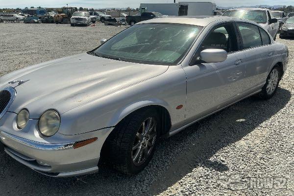 Photo of 2002 Jaguar S-Type
