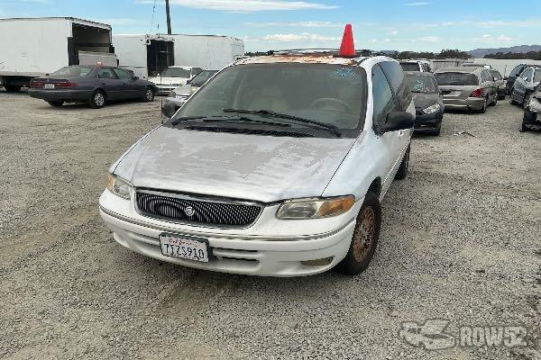 Photo of 1997 Chrysler Town & Country