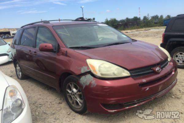Photo of 2005 Toyota Sienna