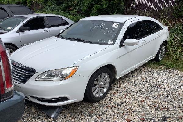 Photo of 2013 Chrysler 200