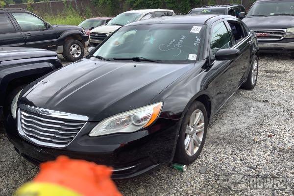 Photo of 2013 Chrysler 200