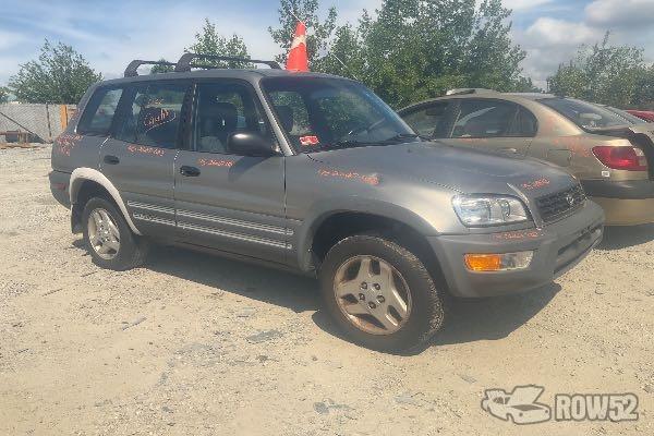 Photo of 1999 Toyota Rav4