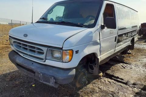 Photo of 2002 Ford Econoline