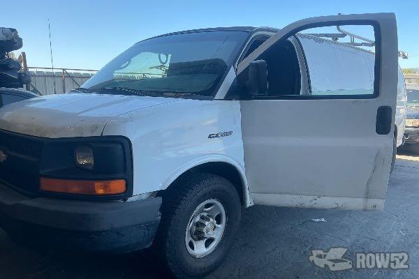 Photo of 2004 Chevrolet Express