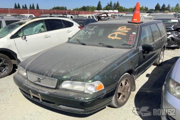 Photo of 1998 Volvo V70