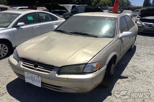 Photo of 1998 Toyota Camry