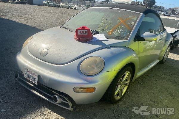 Photo of 2004 Volkswagen New Beetle