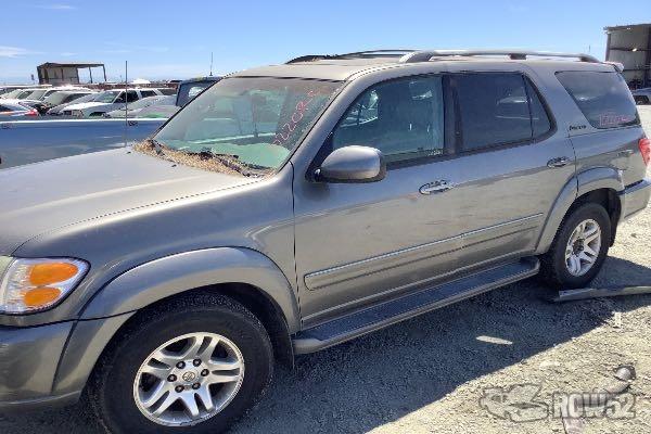 Photo of 2004 Toyota Sequoia