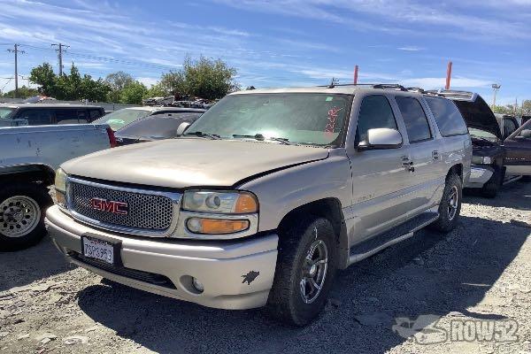 Photo of 2005 GMC Yukon Denali