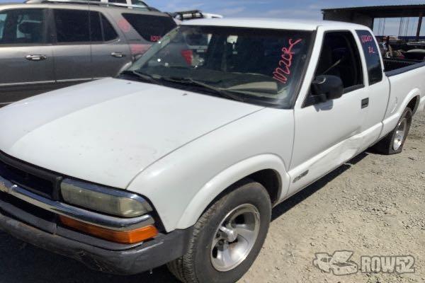 Photo of 2000 Chevrolet S10 Pickup