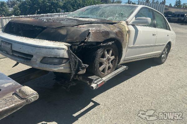 Photo of 2000 Toyota Avalon