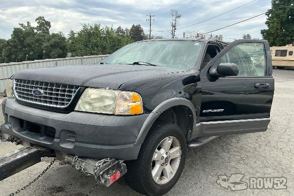 Photo of 2004 Ford Explorer