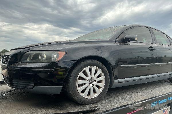 Photo of 2005 Volvo S40
