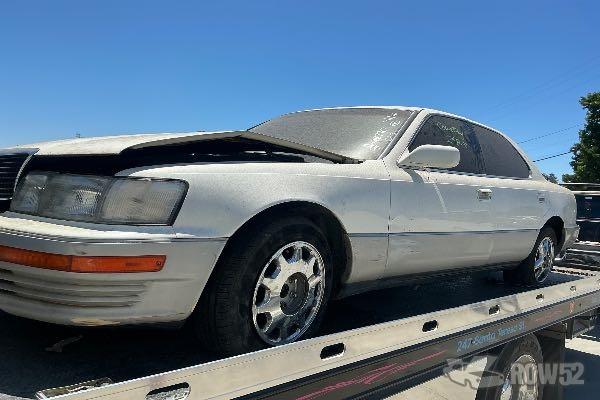 Photo of 1991 Lexus LS 400