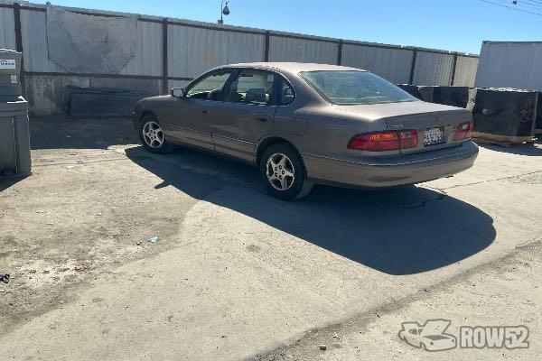 Photo of 1998 Toyota Avalon