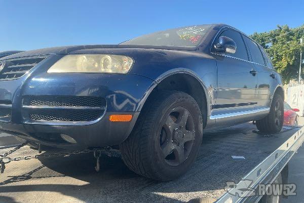 Photo of 2004 Volkswagen Touareg