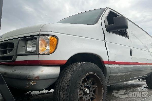 Photo of 2003 Ford Econoline