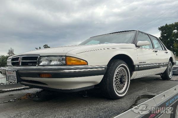 Photo of 1989 Pontiac Bonneville