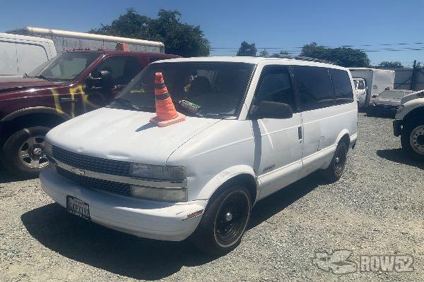 Photo of 1999 Chevrolet Astro