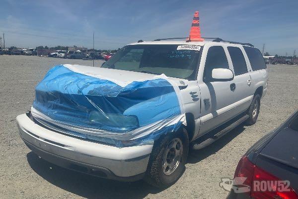 Photo of 2004 Chevrolet Suburban