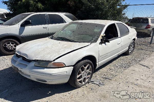 Photo of 2000 Dodge Stratus