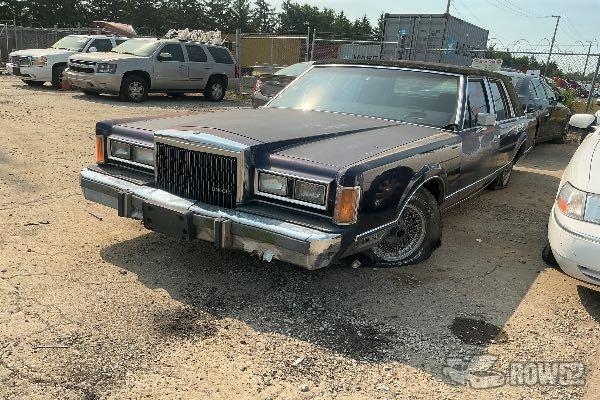 Photo of 1989 Lincoln Town Car