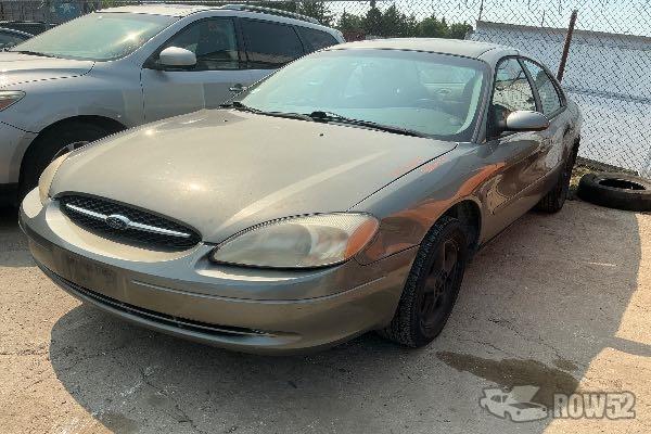 Photo of 2001 Ford Taurus
