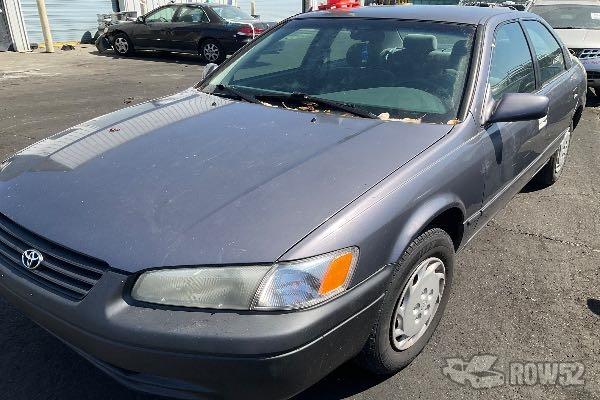 Photo of 1999 Toyota Camry