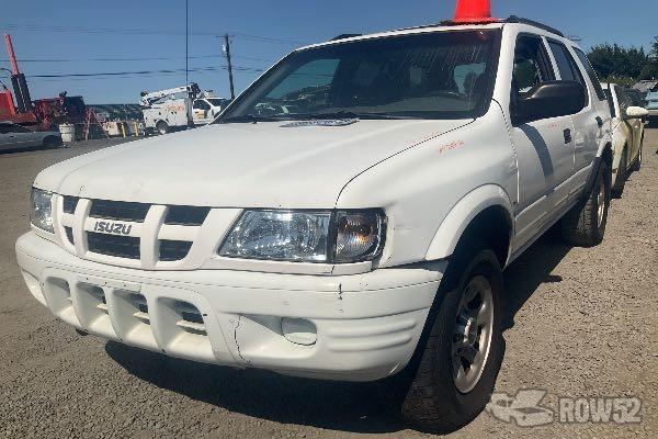 Photo of 2004 Isuzu Rodeo
