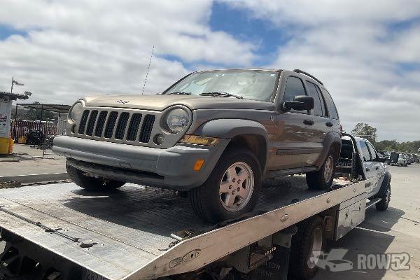 Photo of 2005 Jeep Liberty