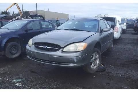Photo of 2002 Ford Taurus