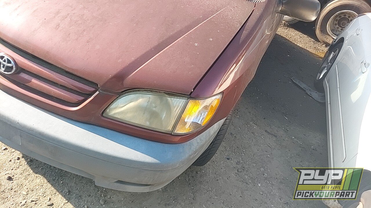 Photo of 2002 Toyota Sienna