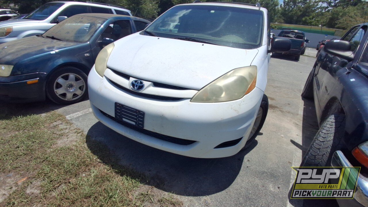 Photo of 2006 Toyota Sienna