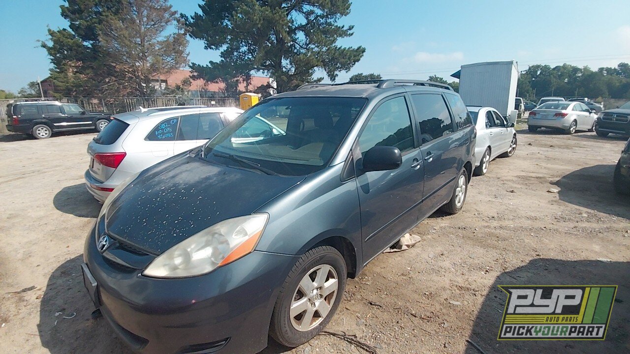 Photo of 2009 Toyota Sienna