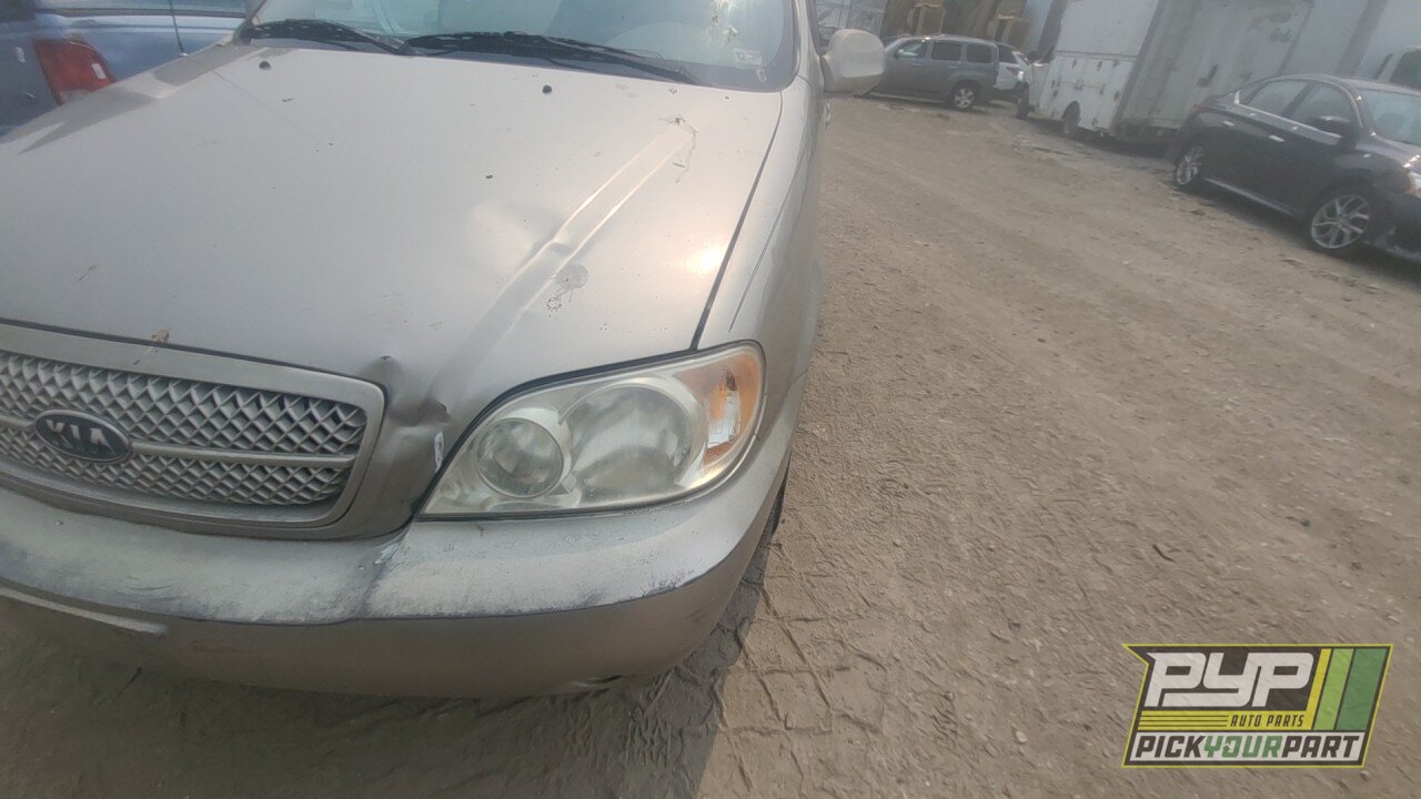 Photo of 2004 Kia Sedona
