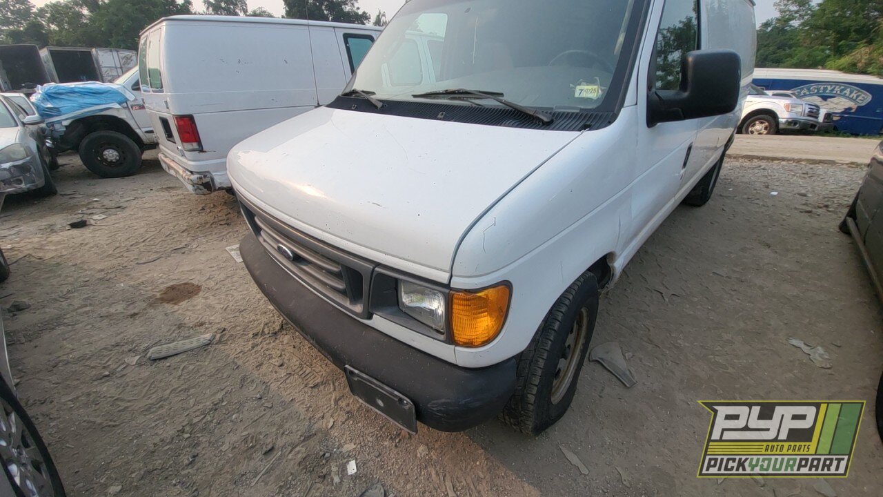 Photo of 2005 Ford E-150