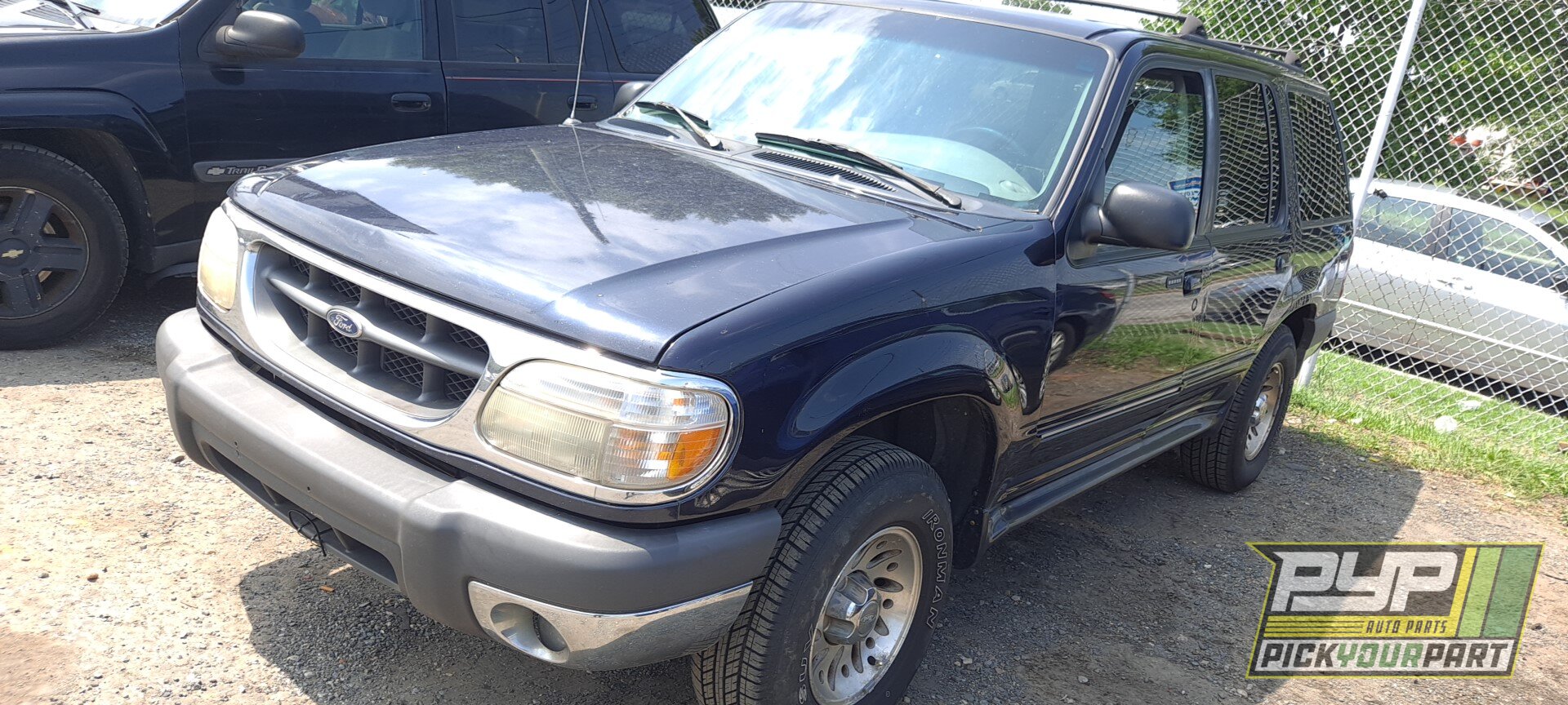 Photo of 1999 Ford Explorer