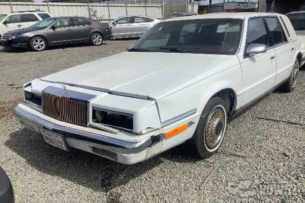 Photo of 1991 Chrysler New Yorker
