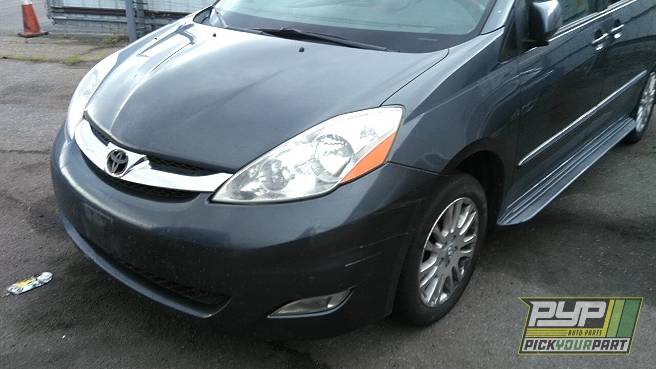 Photo of 2007 Toyota Sienna