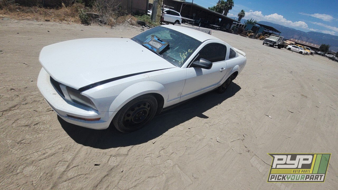 Photo of 2005 Ford Mustang