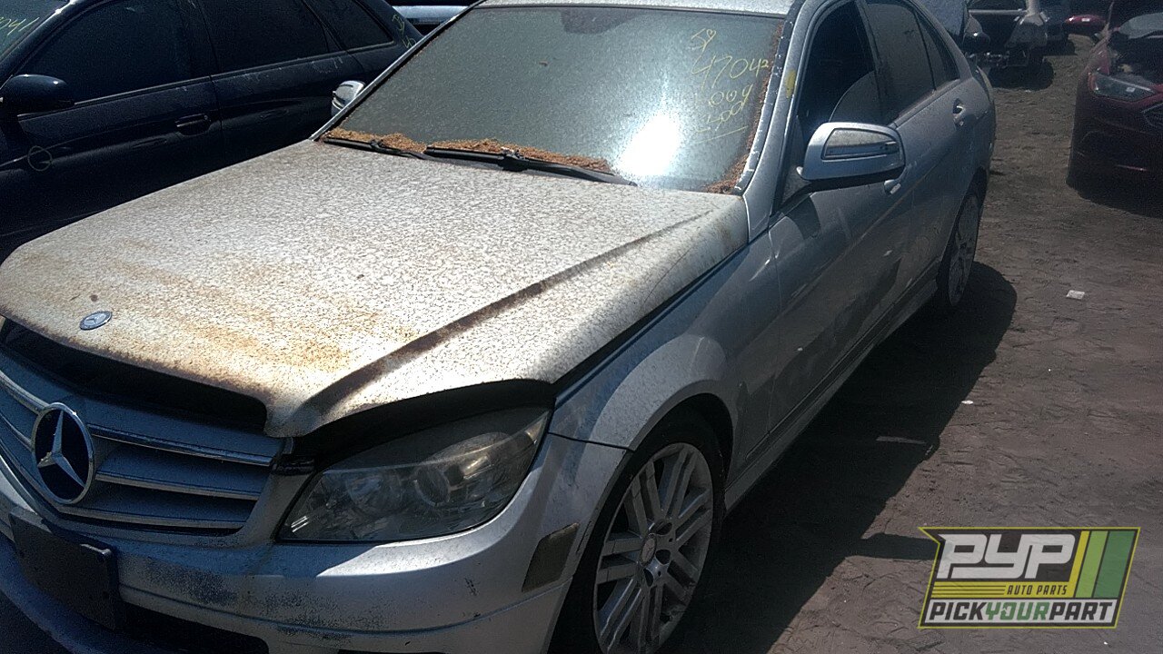 Photo of 2009 Mercedes-Benz C300