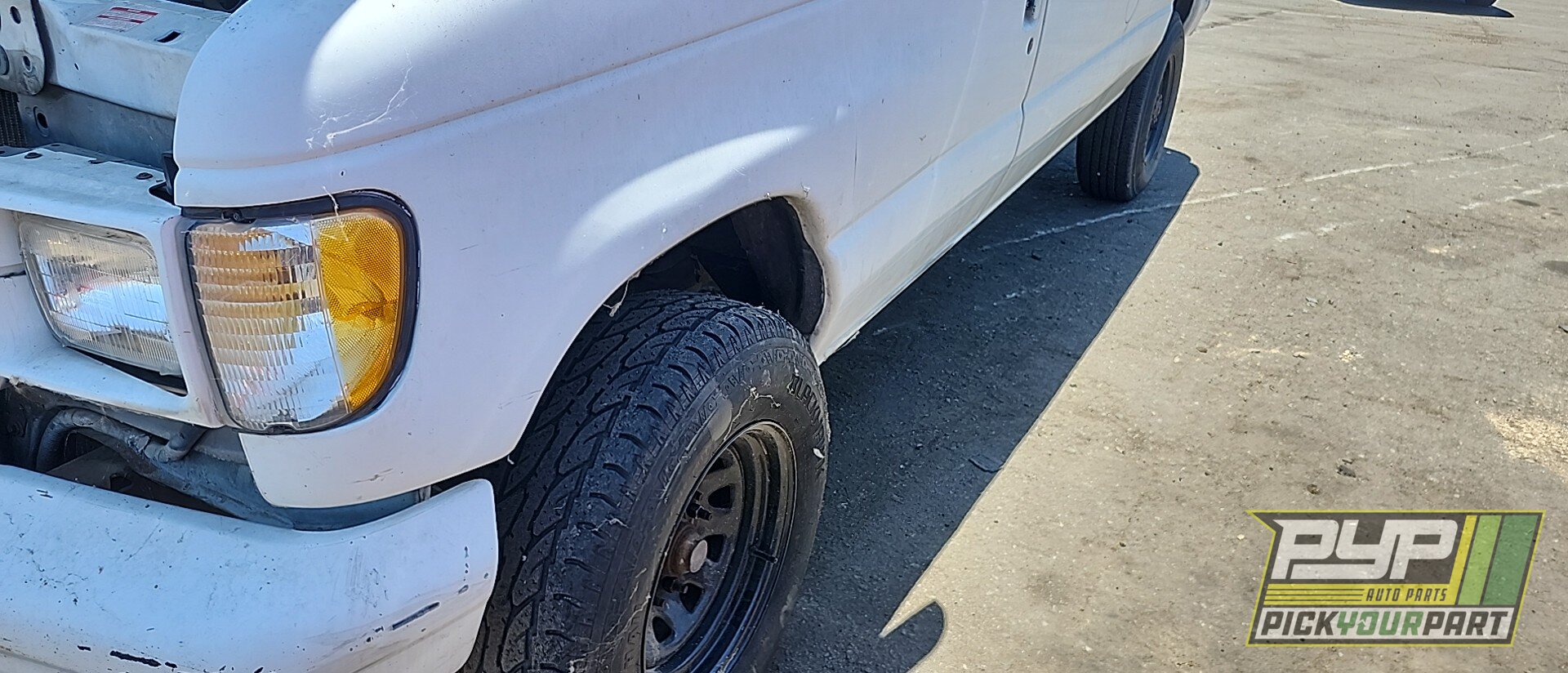 Photo of 1992 Ford E-350 Econoline