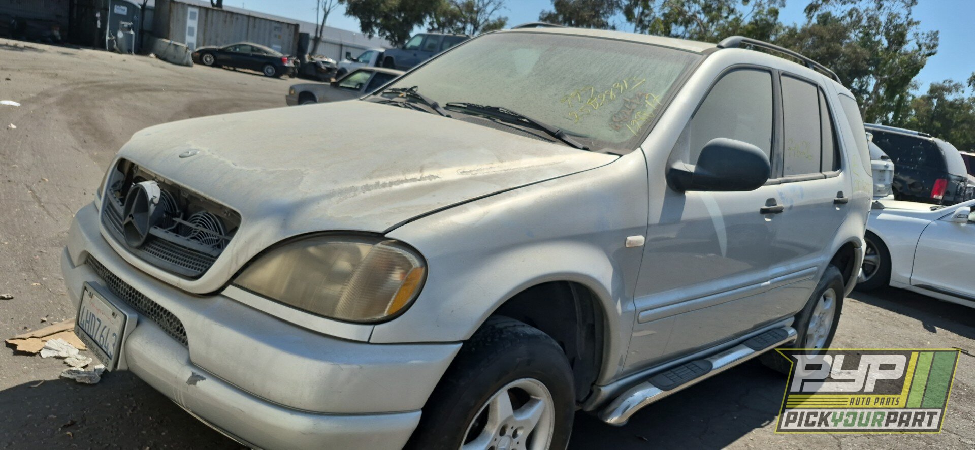 Photo of 1999 Mercedes-Benz Ml320