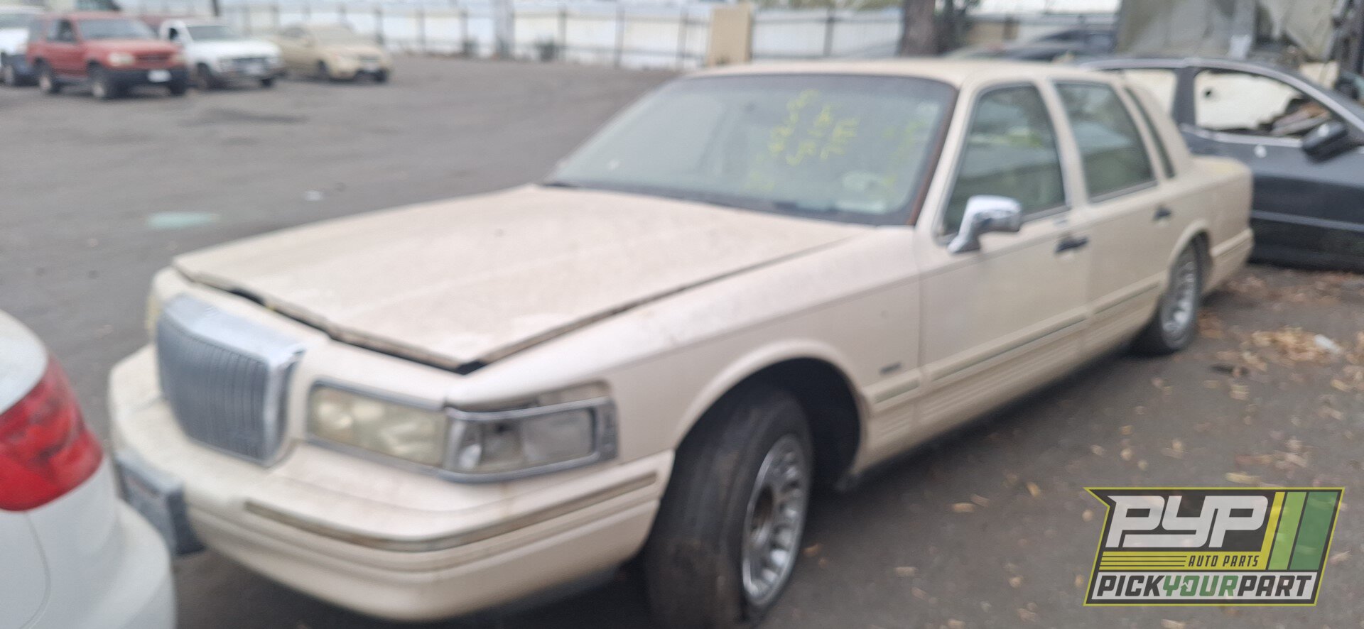 Photo of 1995 Lincoln Town Car